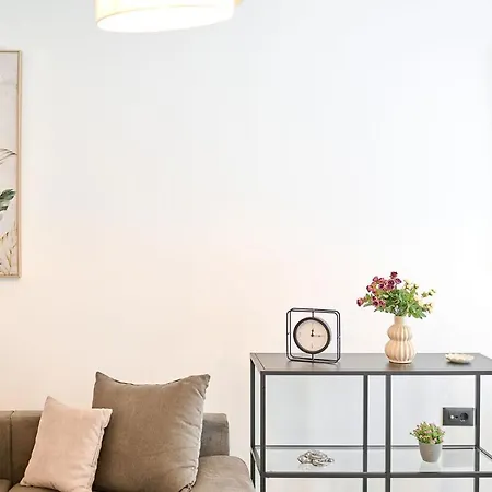 Infinity Breezes - Parking