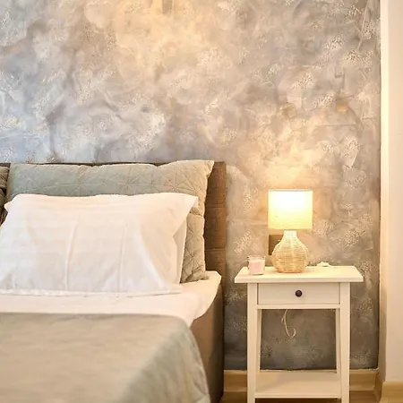 Infinity Breezes - Parking Mamaia