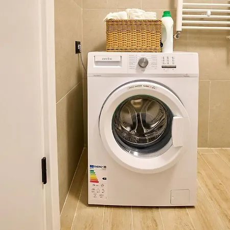 Infinity Breezes - Parking *